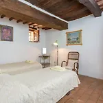 Caporlese Large Private Pool Wifi