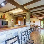 Caporlese Large Private Pool Wifi Villa