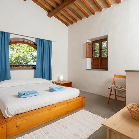 Caporlese Large Private Pool Wifi Montegiove