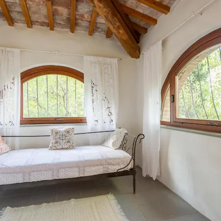 Villa Caporlese Large Private Pool Wifi Montegiove