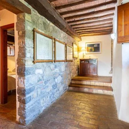 Caporlese Large Private Pool Wifi *