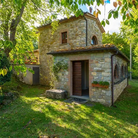 Caporlese Large Private Pool Wifi *