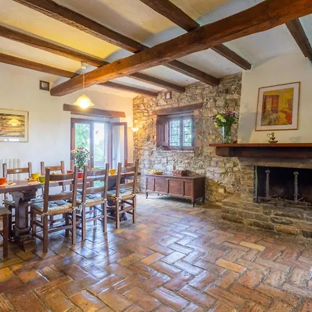 Caporlese Large Private Pool Wifi *
