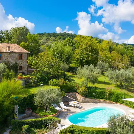 Caporlese Large Private Pool Wifi