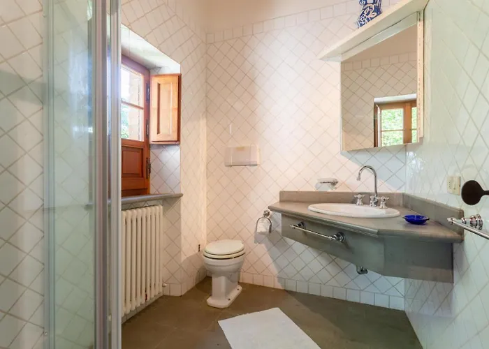 Caporlese Large Private Pool Wifi