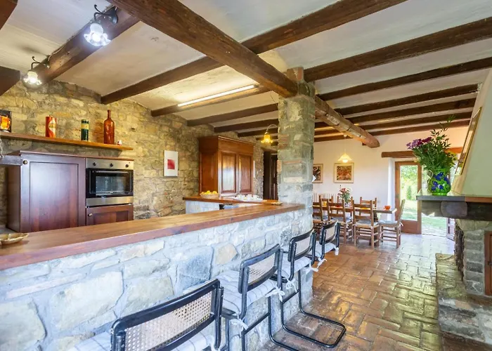 Caporlese Large Private Pool Wifi Villa