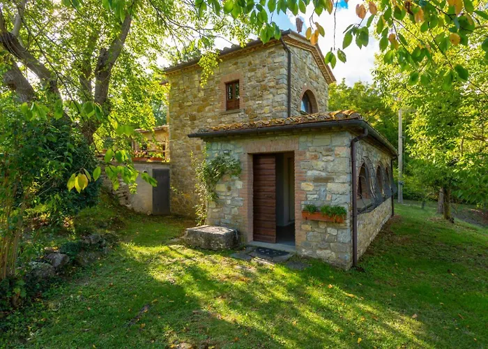 Caporlese Large Private Pool Wifi *