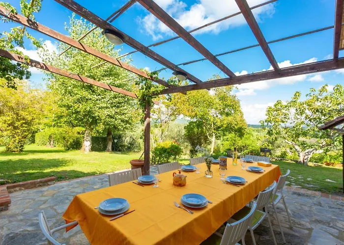 Caporlese Large Private Pool Wifi *